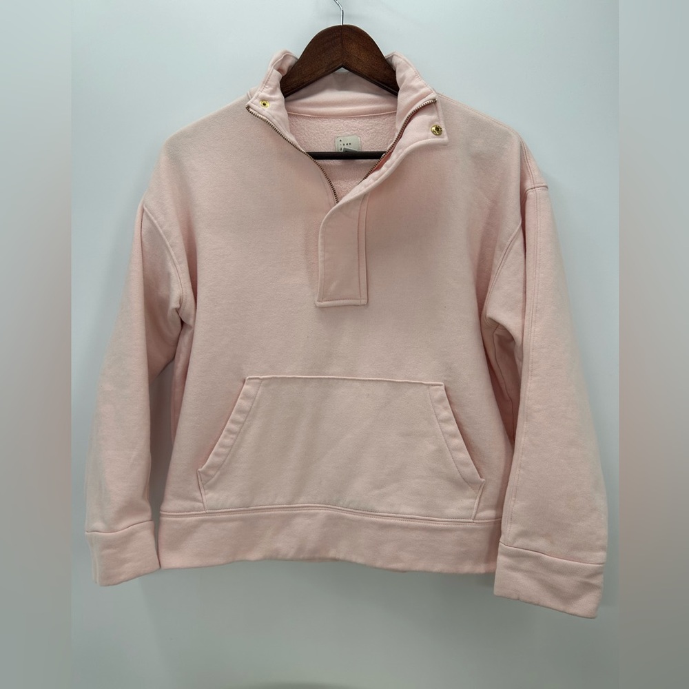 Target A New Day Quarter Zip Sweatshirt, size Medium. Light pink.